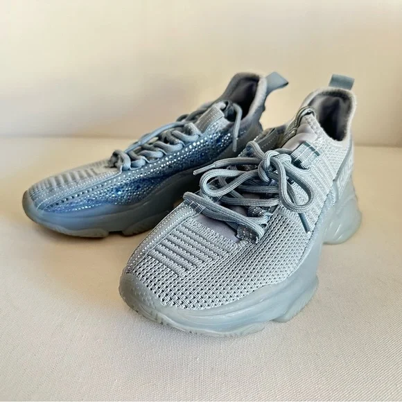 Steve Madden Women's Sz 7 (6.5) Maxima Knit Baby Blue Rhinestone Fashion Sneaker - Picture 2 of 12